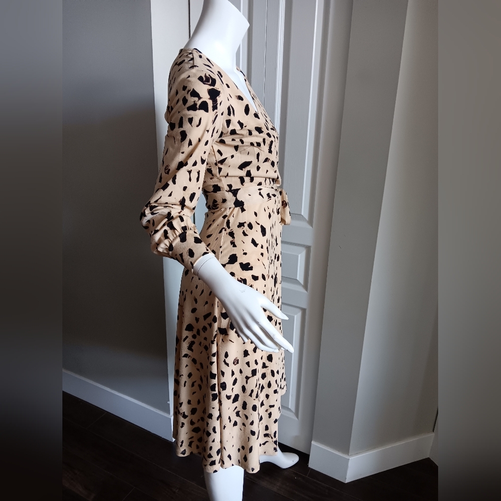 H&M Beige and Black Midi Dress - Picture 3 of 7
